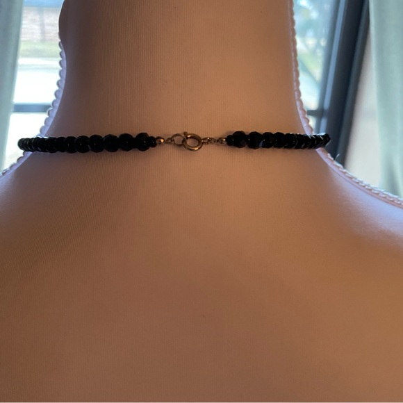 Elegant Black Beaded Necklace - Picture 6 of 6